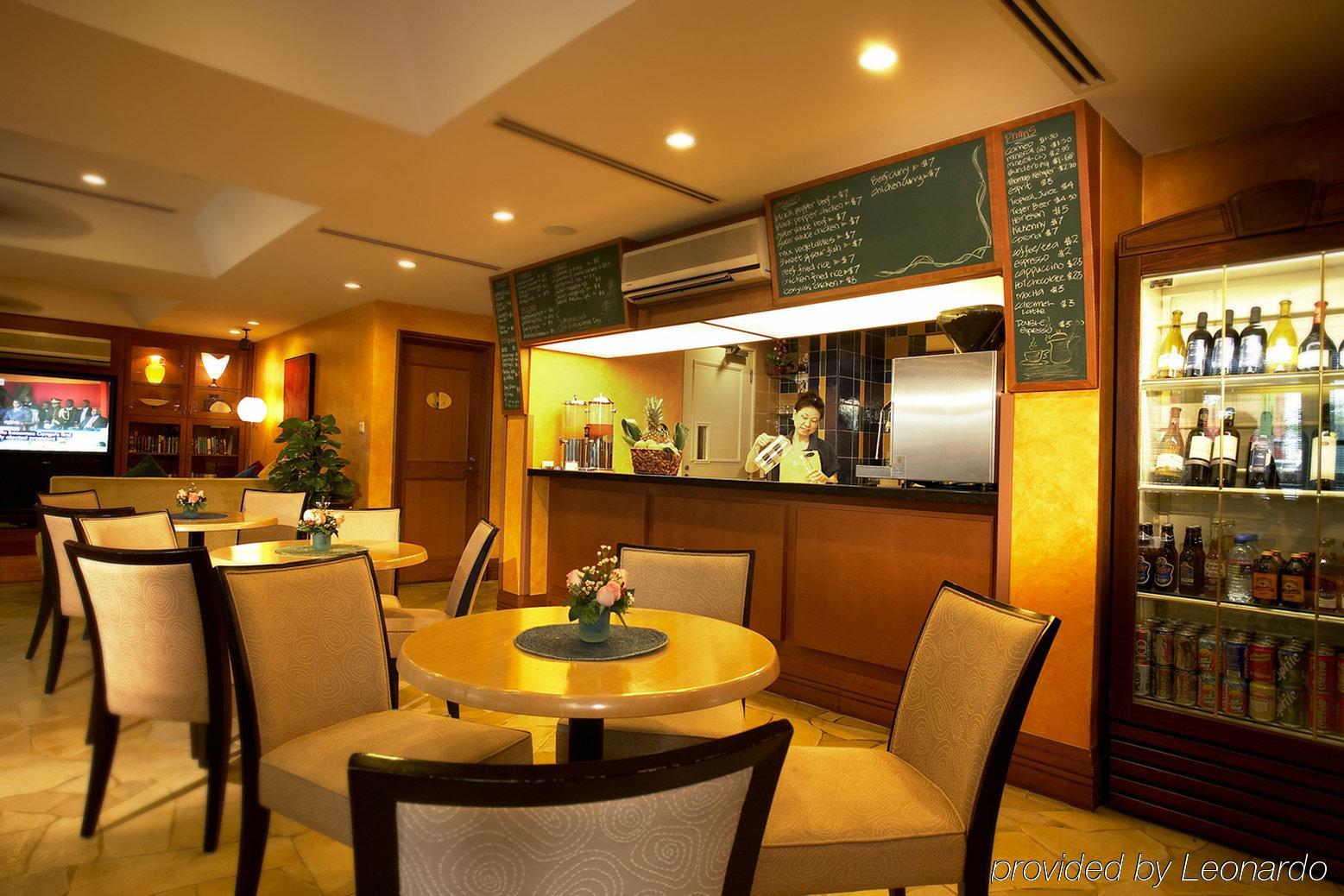 Fraser Place Robertson Walk Singapore Eksteriør billede The interior of the lounge
